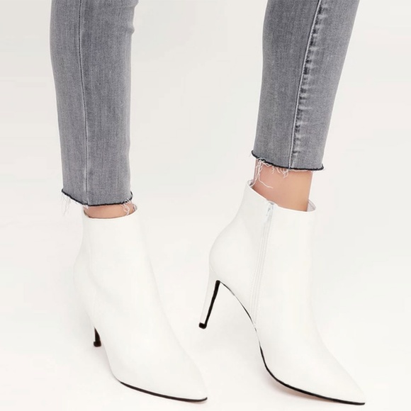Delicious Shoes - SZ 9 Pointed Toe Ankle Booties Boots Stiletto Heel
